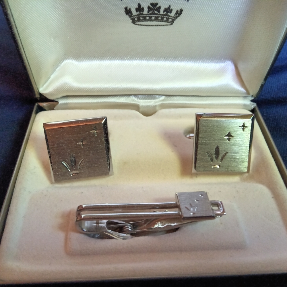 Swank Silver Cufflinks and Tietack